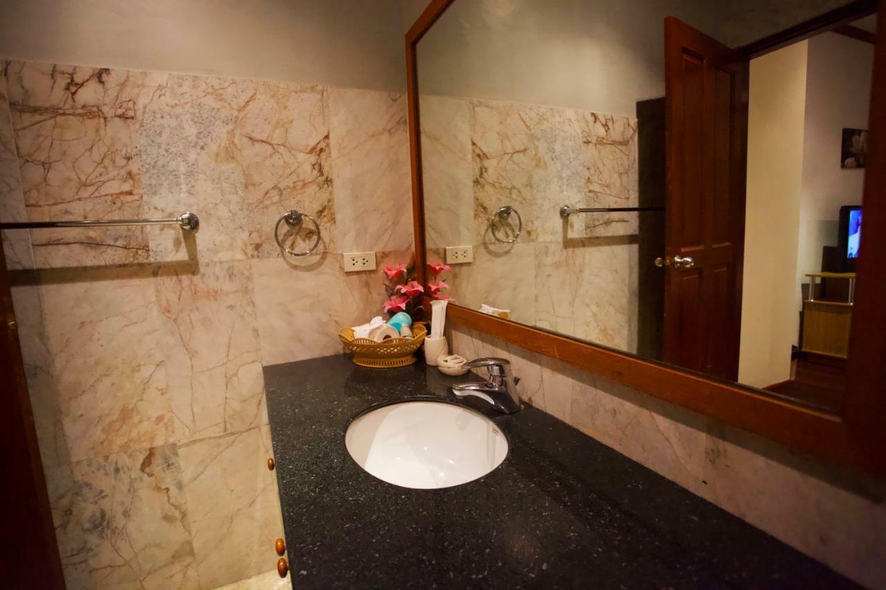 Villa Baan Thap Thim Patong Esterno foto
